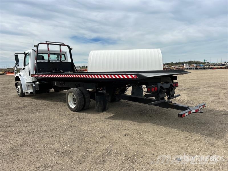 Freightliner M2 106 4x2 Rollback Truck Hinausautot