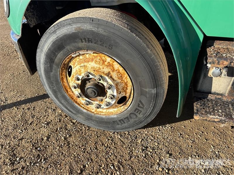 Freightliner M2 106 4x2 Van Truck Skapbiler