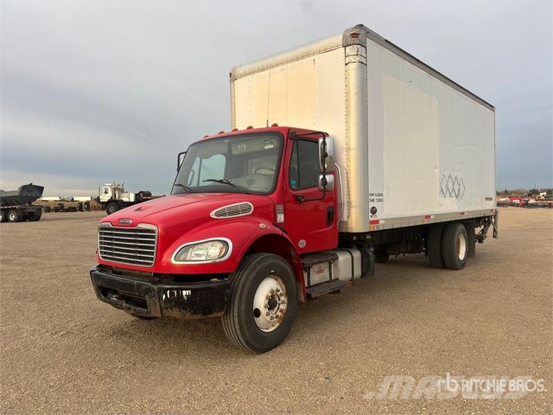 Freightliner M2 106 4x2 Van Truck Фургони