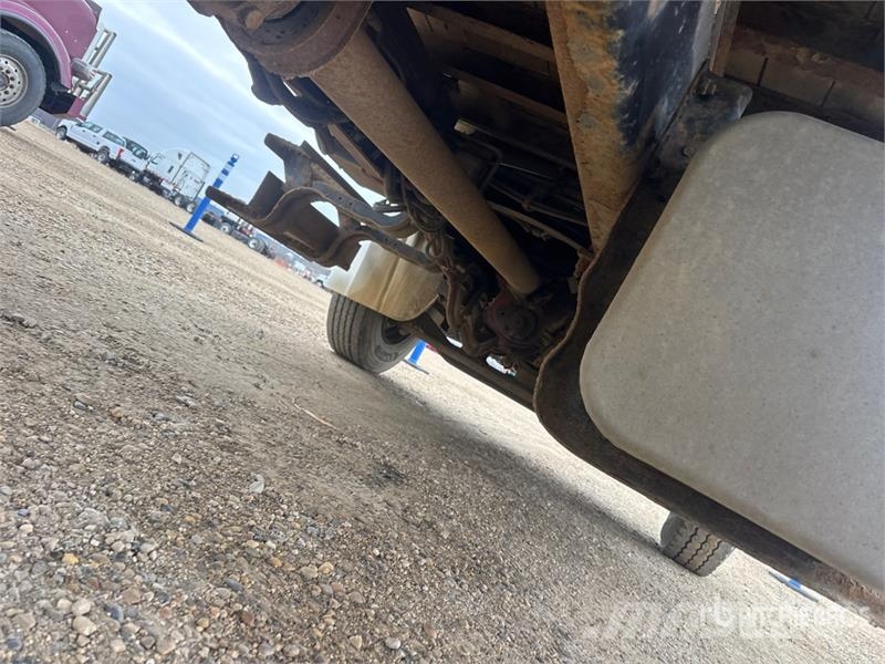 Freightliner M2 106 4x2 Van Truck Sanduk kamioni
