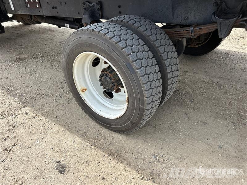 Freightliner M2 106 4x2 Rollback Truck Hinausautot