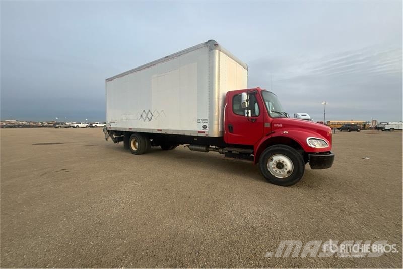 Freightliner M2 106 4x2 Van Truck Фургони