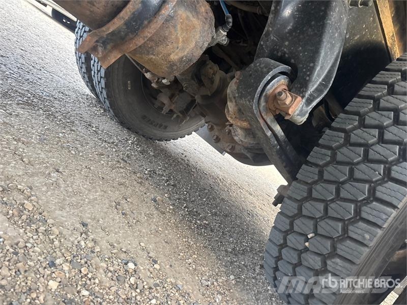 Freightliner M2 106 4x2 Van Truck Фургони