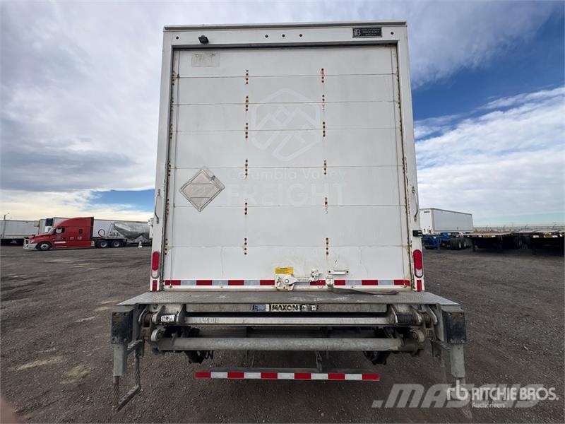 Freightliner M2 106 4x2 Freight Van Truck Sanduk kamioni