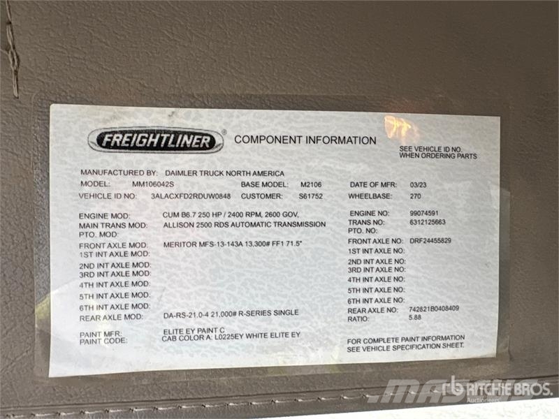 Freightliner M2 106 4x2 Freight Van Truck Sanduk kamioni