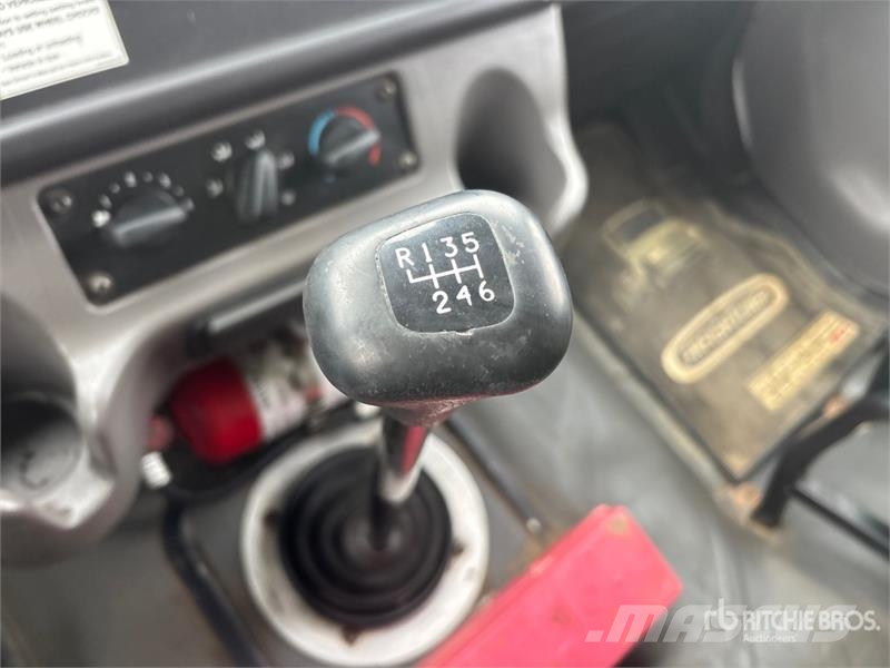 Freightliner M2 106 4x2 Van Truck Sanduk kamioni