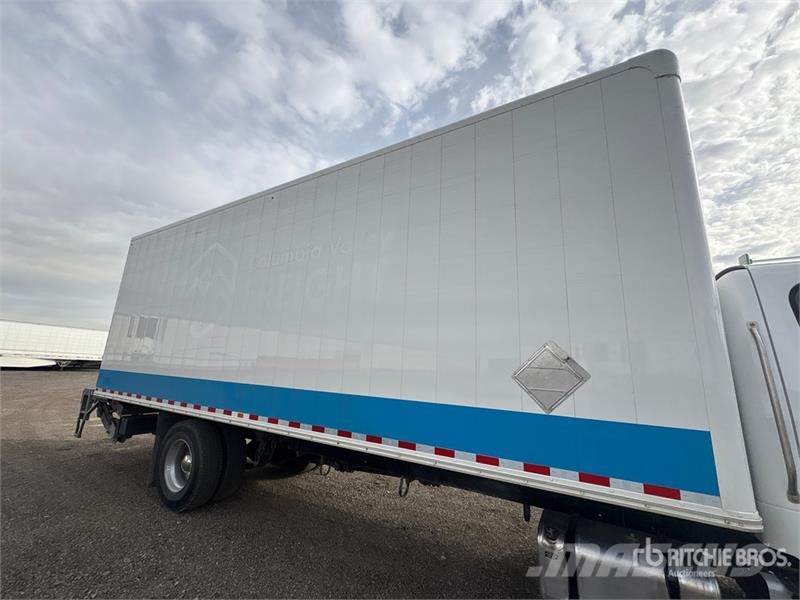 Freightliner M2 106 4x2 Freight Van Truck Фургони