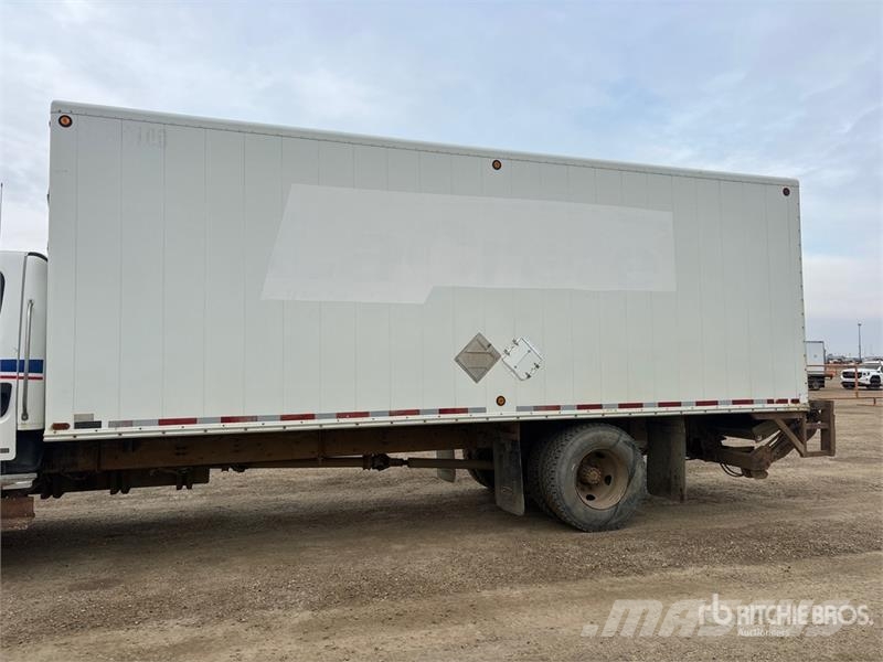 Freightliner M2 106 4x2 Van Truck Sanduk kamioni