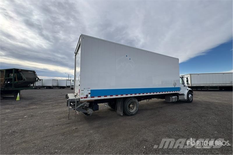 Freightliner M2 106 4x2 Freight Van Truck Sanduk kamioni