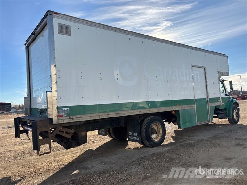 Freightliner M2 106 4x2 Van Truck Skapbiler