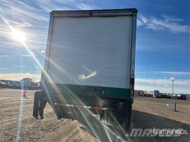 Freightliner M2 106 4x2 Van Truck Skapbiler