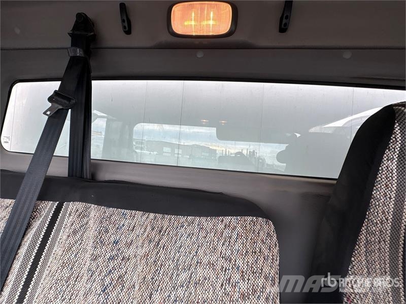 Freightliner M2 106 4x2 Freight Van Truck Sanduk kamioni