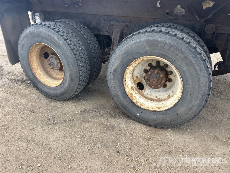 Freightliner M2 106V 6x4 T/A Dump Truck Kipper