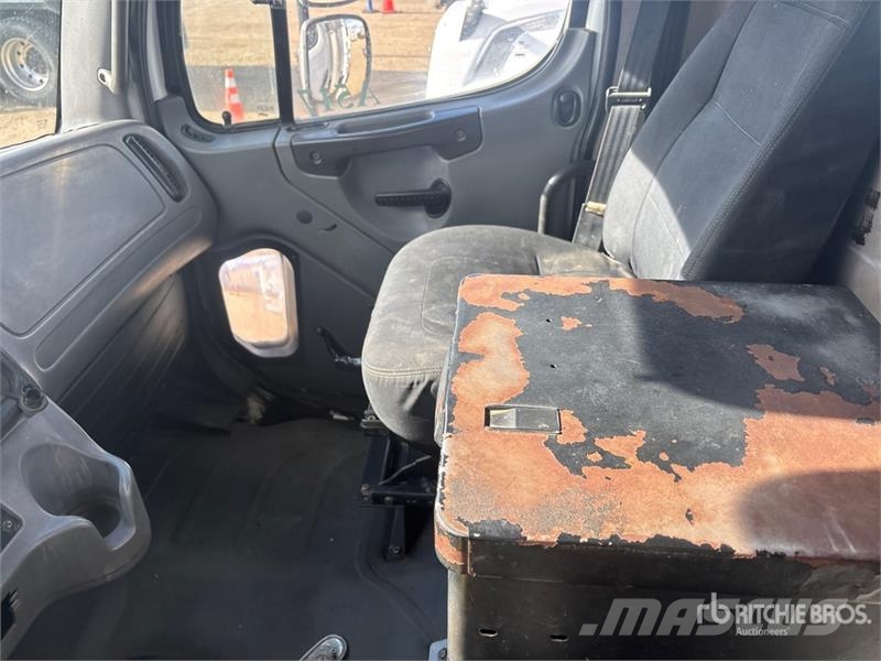 Freightliner M2 106V 6x4 T/A Dump Truck Kipper