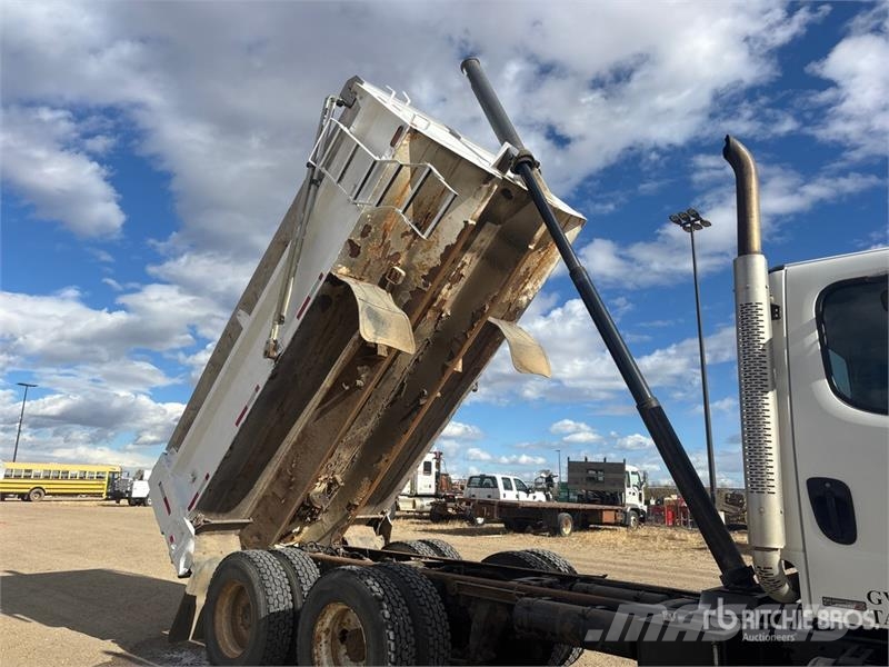 Freightliner M2 106V 6x4 T/A Dump Truck Kipper