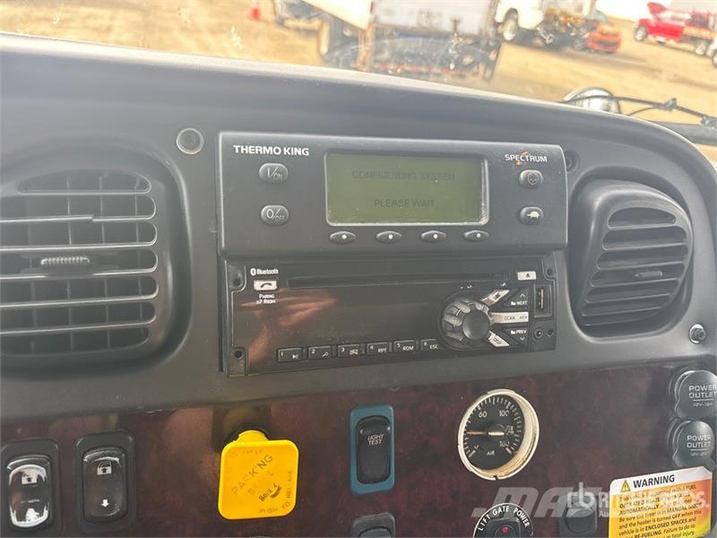 Freightliner M2 112 Camiões caixa temperatura controlada