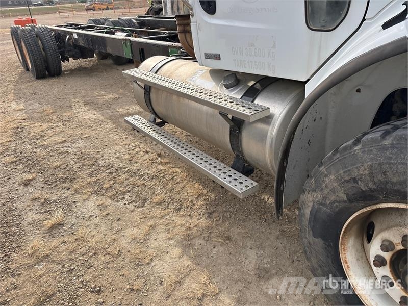 Freightliner M2 112 Cabins and interior