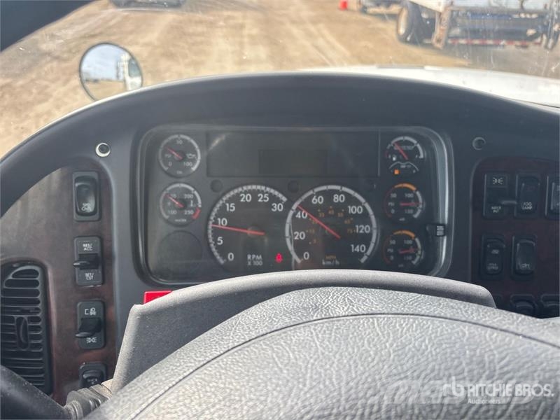 Freightliner M2 112 Camiões caixa temperatura controlada