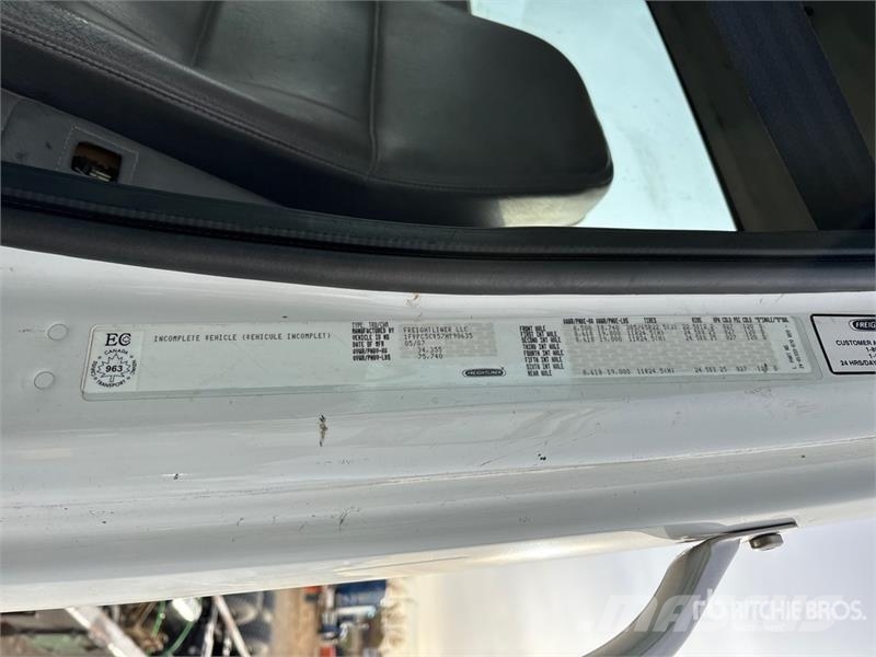 Freightliner M2 112 Cabins and interior