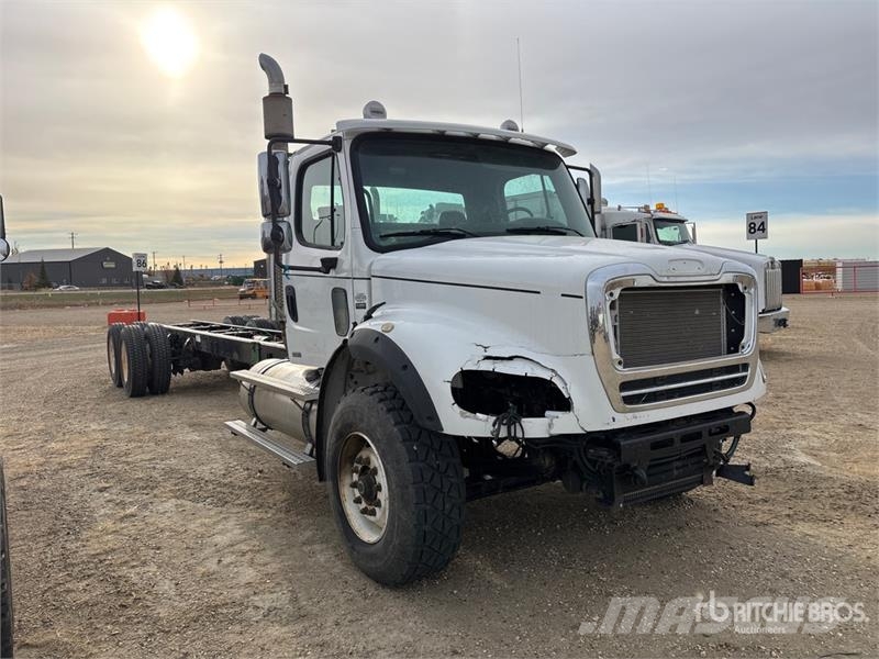 Freightliner M2 112 Cabins and interior