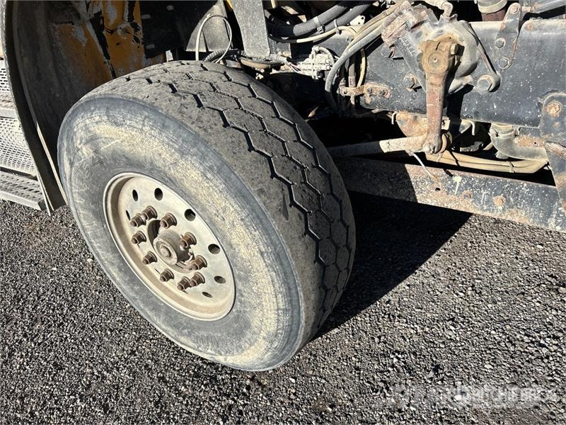 Freightliner M2 112 6x4 T/A Dump Truck Camiões basculantes