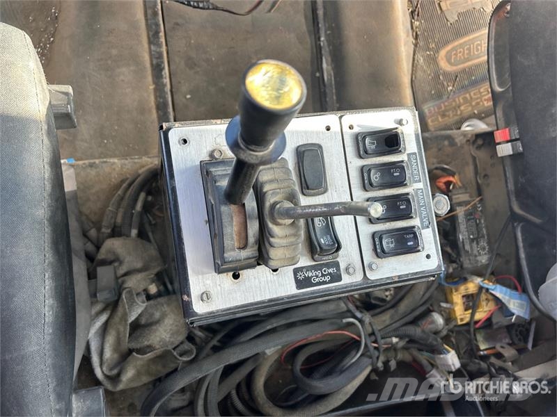 Freightliner M2 112 6x4 T/A Dump Truck Camiões basculantes