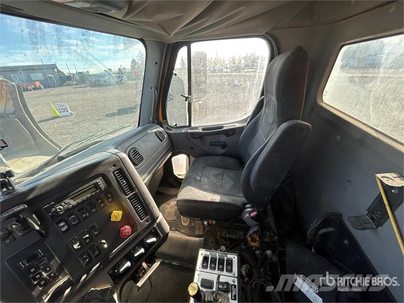 Freightliner M2 112 6x4 T/A Dump Truck Camiões basculantes