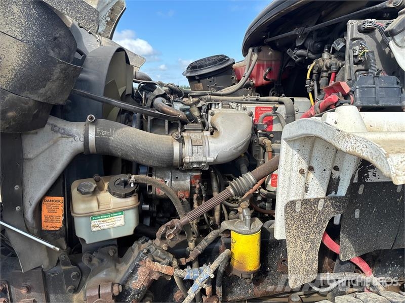 Freightliner M2 112V Komunálne / Multi-úžitkové vozidlá