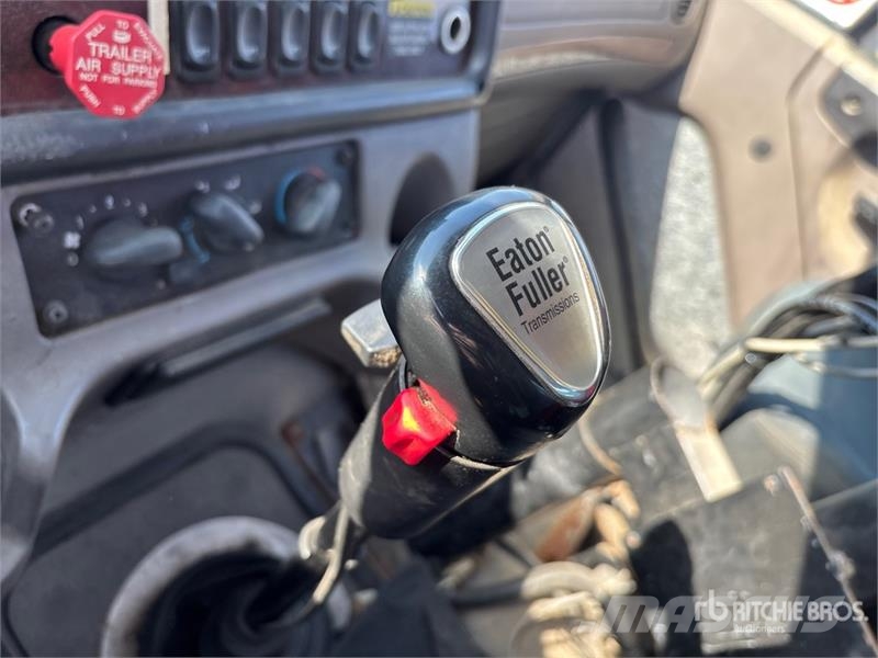 Freightliner M2 112V Komunálne / Multi-úžitkové vozidlá
