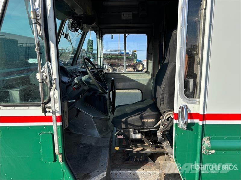 Freightliner M2 4x2 Step Van 박스 바디