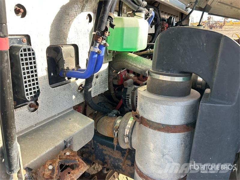 Freightliner M2 4x2 Van Truck Фургони