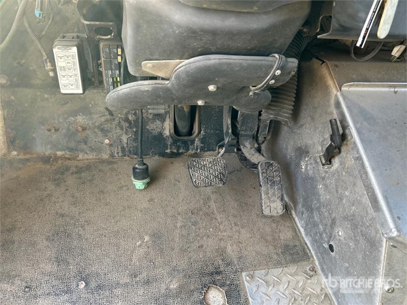 Freightliner M2 4x2 Van Truck Фургони