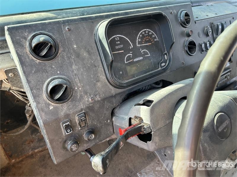 Freightliner M2 4x2 Van Truck Фургони