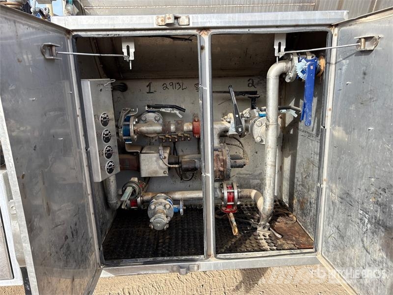 Freightliner M2 6000 L 5800 psi 4x4 Sleeper Pressure Truck Ostali kamioni