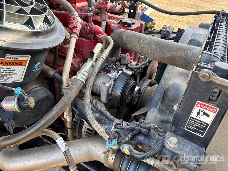 Freightliner M2 6000 L 5800 psi 4x4 Sleeper Pressure Truck Ostali kamioni