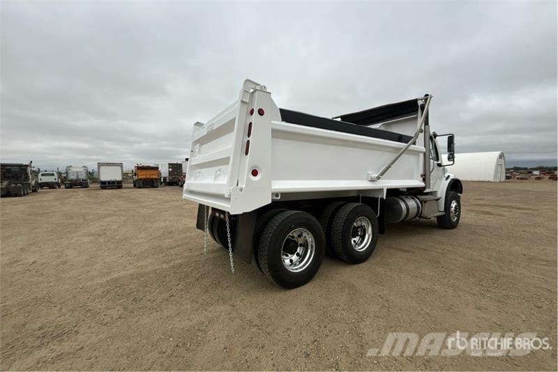 Freightliner M2 6x4 T/A Dump Truck Грузовики-Самосвалы