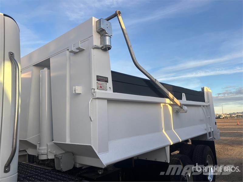 Freightliner M2 6x4 T/A Dump Truck Sora- ja kippiautot