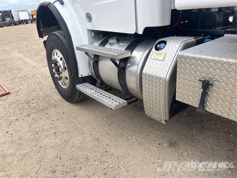 Freightliner M2 6x4 T/A Dump Truck Грузовики-Самосвалы
