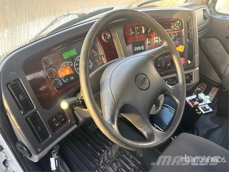 Freightliner M2 6x4 T/A Dump Truck Sora- ja kippiautot