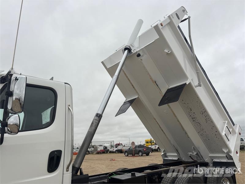 Freightliner M2 6x4 T/A Dump Truck Грузовики-Самосвалы