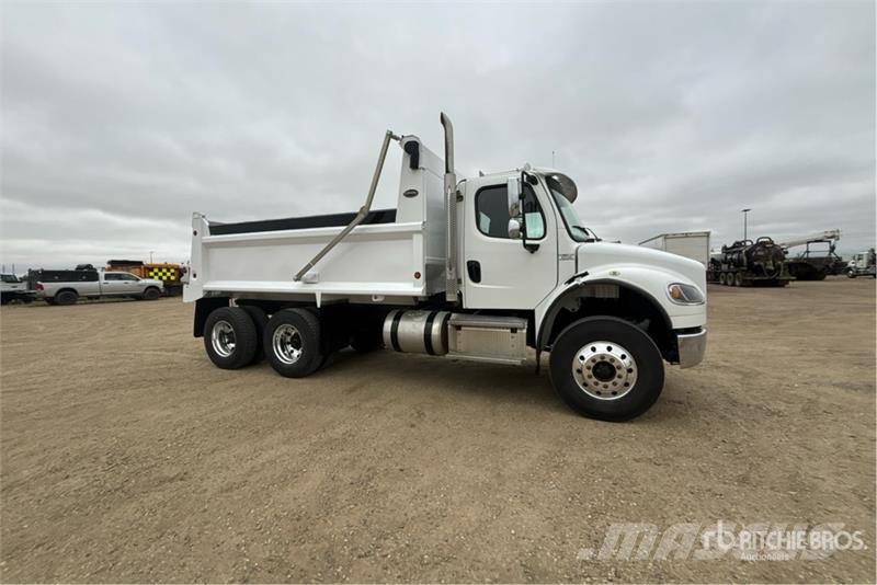 Freightliner M2 6x4 T/A Dump Truck Грузовики-Самосвалы