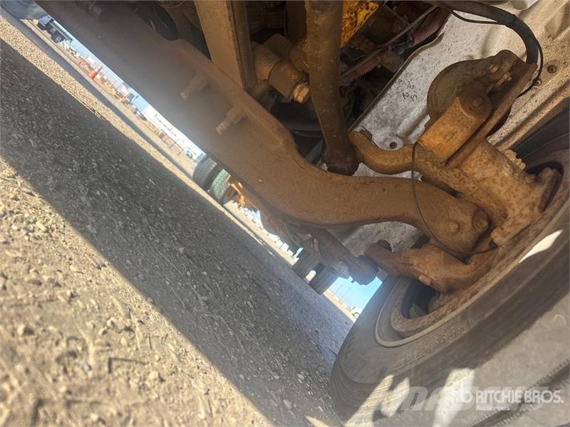 Freightliner M2 Roll-Off Truck Komunalni kamioni