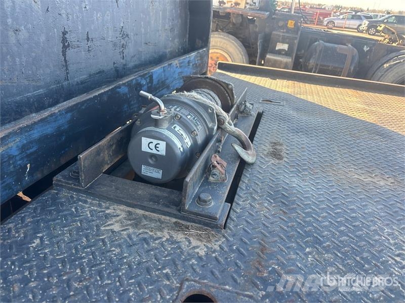 Freightliner M2 Rollback Truck Pagalbos kelyje automobiliai