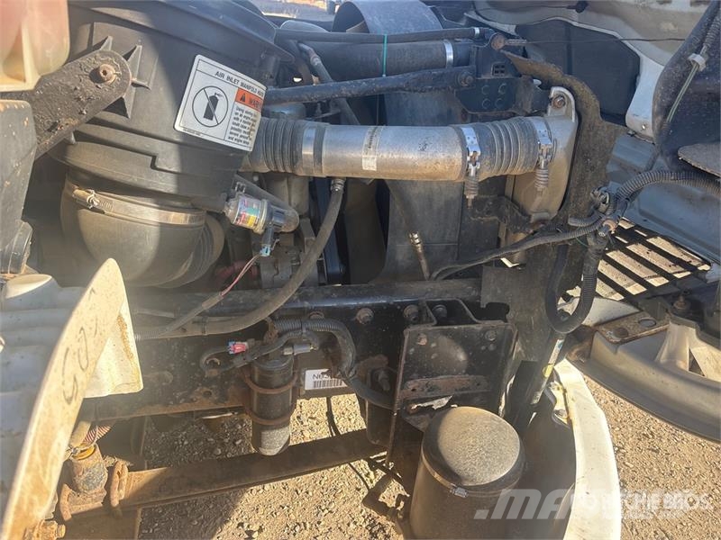 Freightliner M2 Rollback Truck Pagalbos kelyje automobiliai