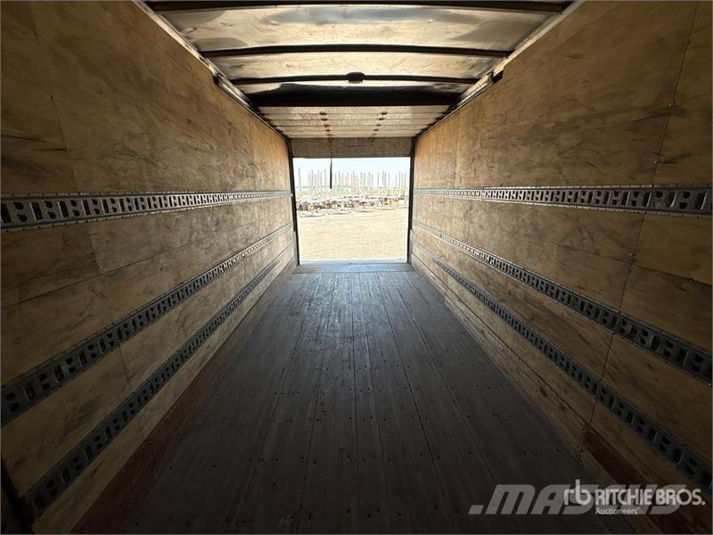 Freightliner M2106 4x2 Van Truck Camiones caja cerrada