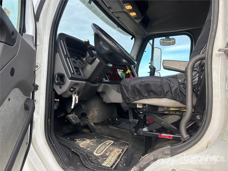Freightliner M2106 4x2 Steam Truck Ostali kamioni
