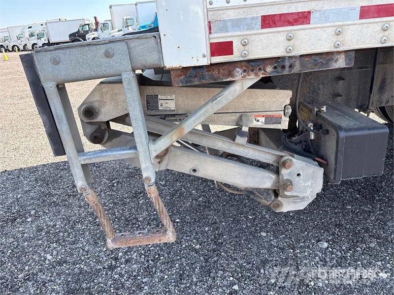 Freightliner M2106 4x2 Van Truck Camiones caja cerrada