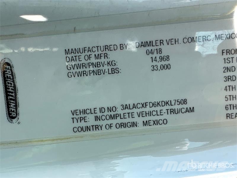 Freightliner M2106 4x2 Van Truck Camiones caja cerrada