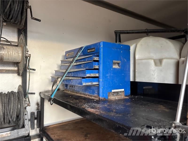 Freightliner M2106 4x2 Steam Truck Ostali kamioni