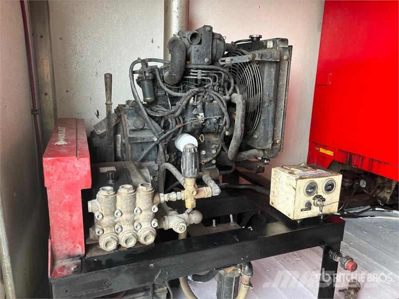 Freightliner M2106 4x2 Steam Truck Ostali kamioni